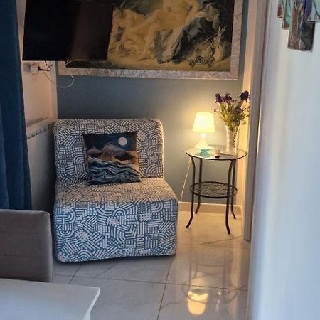 Fiumicino Aeroporto Casa Vacanze Iris ภายนอก รูปภาพ